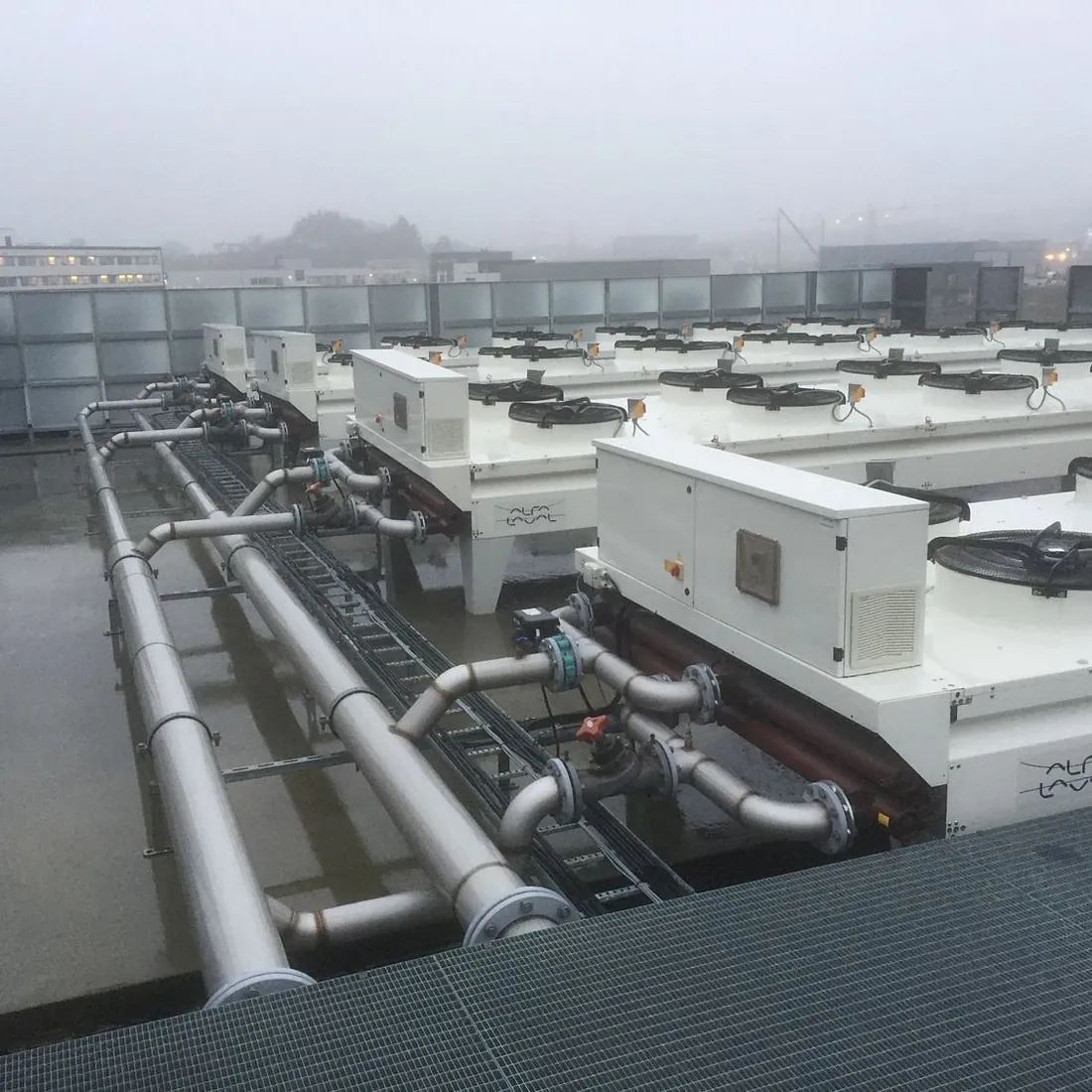 Ventilasjonsrør på tak